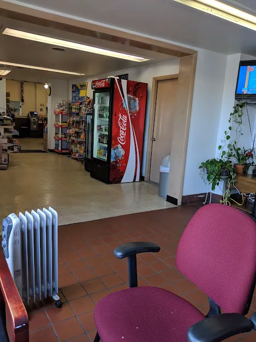 Lee's Best Car Wash, Lube, Detailing, New and Used Tire Center. 2