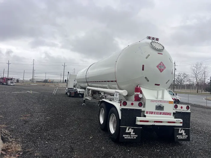 Nissi Truck Washer N' More LLC 3