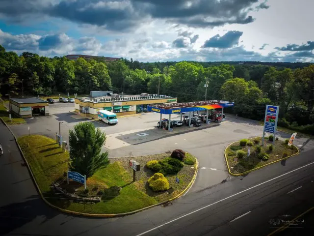 Carriage Stop Plaza - Sunoco Gas Station 2