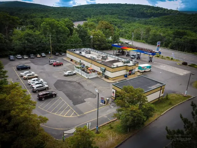 Carriage Stop Plaza - Sunoco Gas Station 4