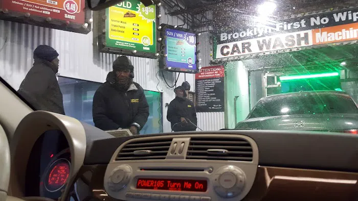 Zap Car Wash & Lube of Brooklyn 4