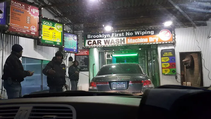 Zap Car Wash & Lube of Brooklyn 3