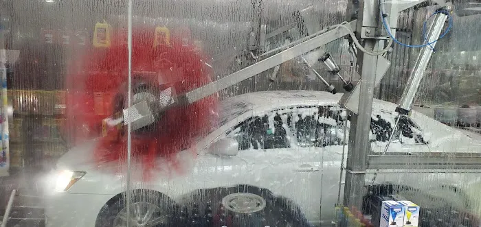 LMC Car Wash & Lube 1