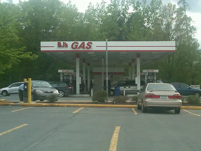 BJ's Gas Station 0
