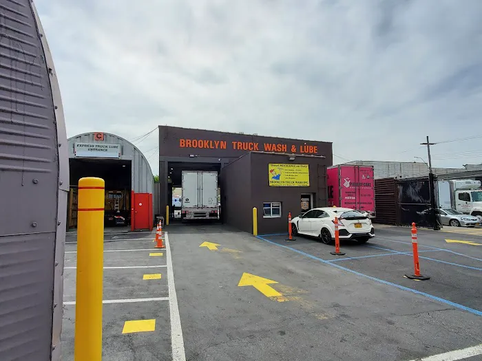 Brooklyn Truck Wash & Lube Center 3