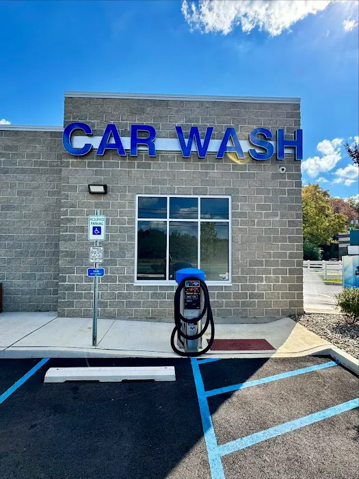 Showroom Car Wash 5