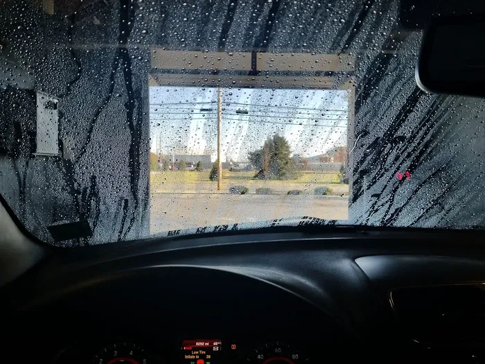 Pinnacle Car Wash 8