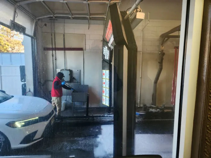 Roll N Shine Car Wash 0