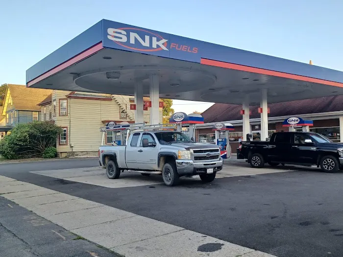 SNK GAS STATION - AGT SNACK MART 4