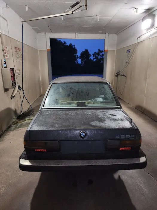 Reeser's Self Service Car Wash 0