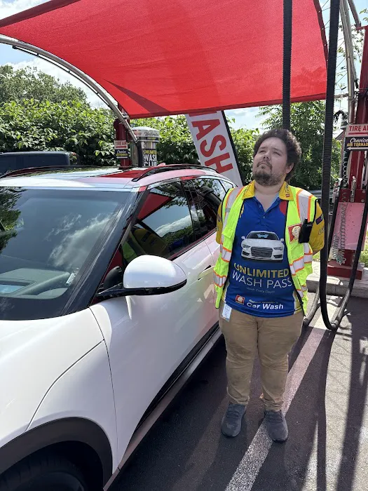 Russell Speeder's Car Wash 3