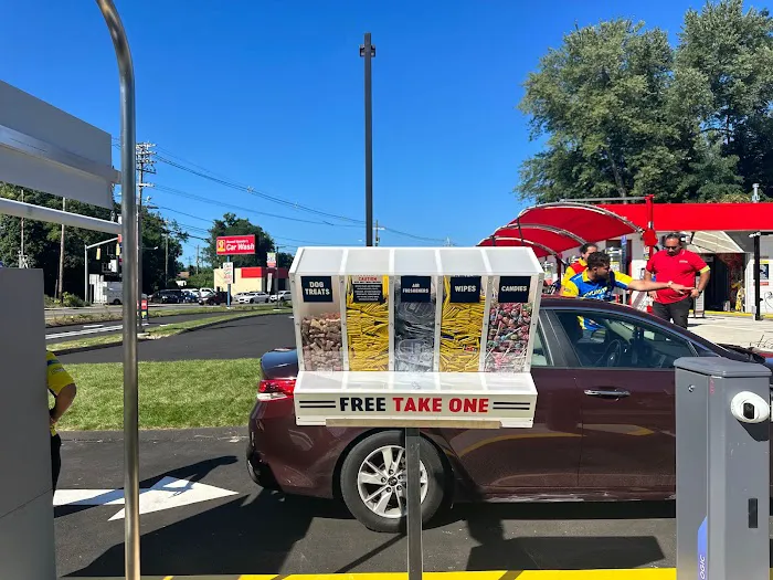 Russell Speeder's Car Wash 8