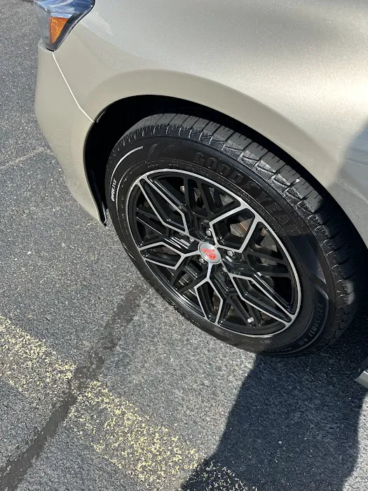 Magic Hand's Car Wash & Detailing 5
