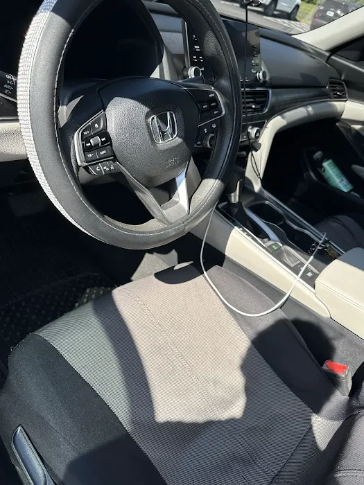 Magic Hand's Car Wash & Detailing 2