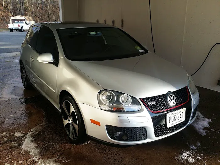 Russell Speeder’s Car Wash Farmington 2 4