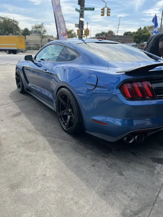 Wayne’s Car World 4