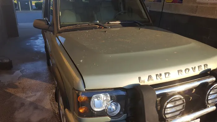 Bud's Car Wash 0