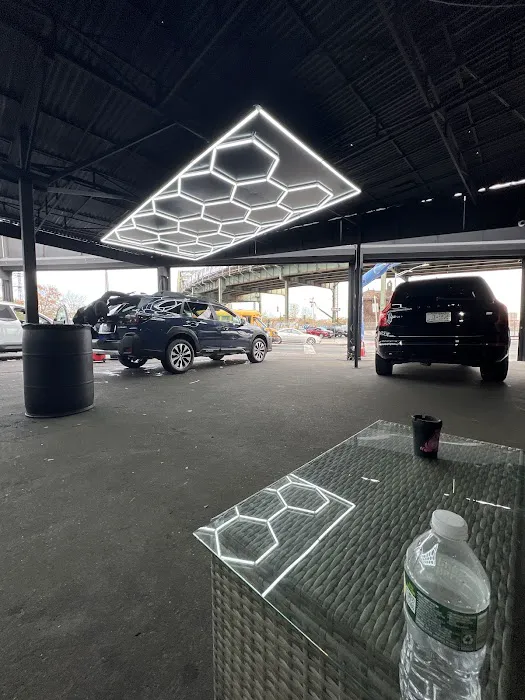 Lavado Hand Car Wash 0