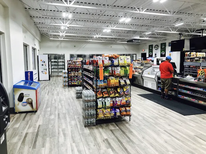 Seniors Deli and Citgo 5