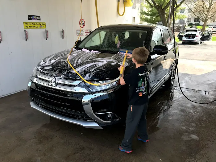 BITTINGER'S SPOT FREE CAR WASH 7