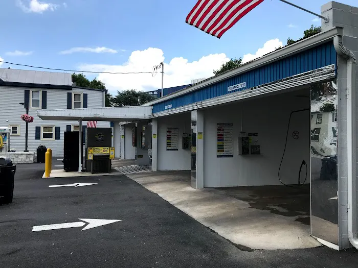 BITTINGER'S SPOT FREE CAR WASH 5