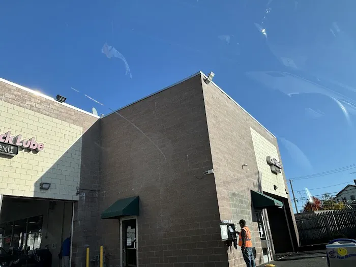 VIP Wash & Lube 1