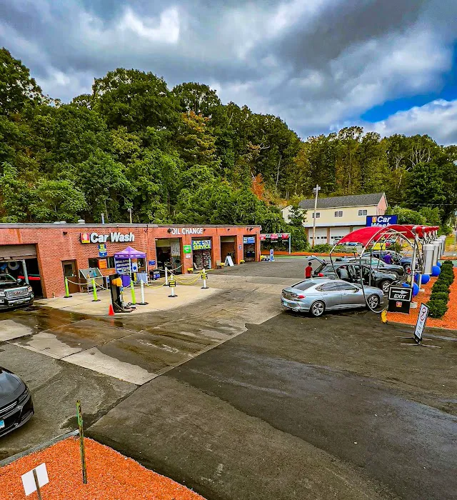 Russell Speeder's Car Wash Of Shelton 8