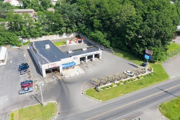 Platinum Car Wash & Oil 0