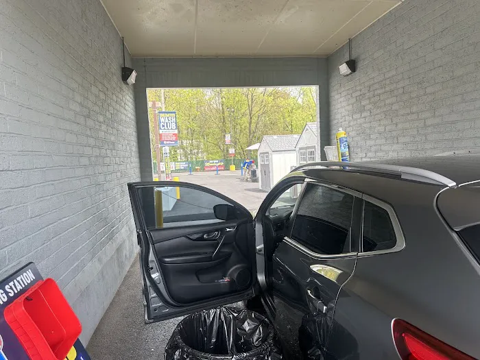 Russell Speeder's Car Wash 4