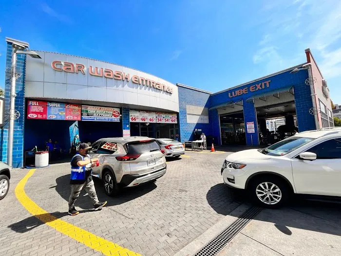 Tremont Wash & Lube 6