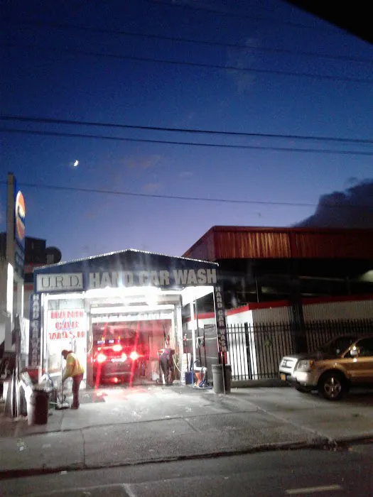 B & G Hand Car Wash 2