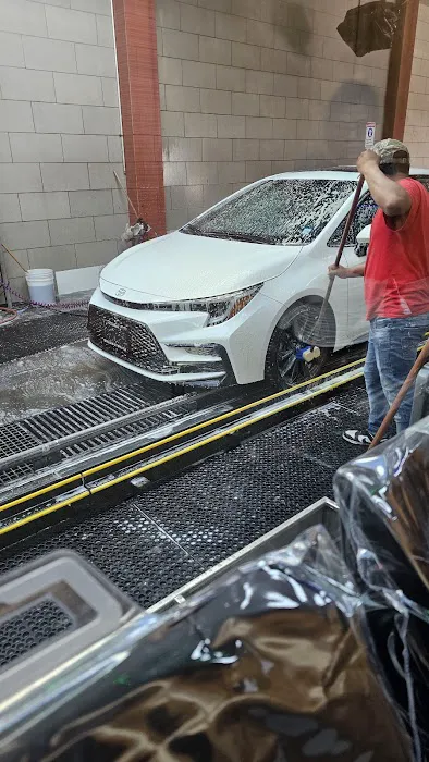 Westchester Ave Carwash & Lube 3