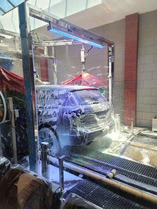 Westchester Ave Carwash & Lube 6