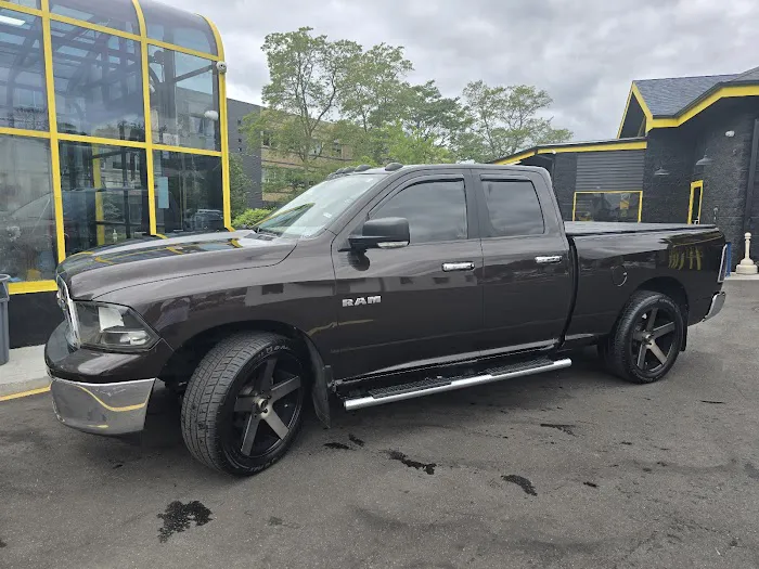 VR Brothers Car Wash 7