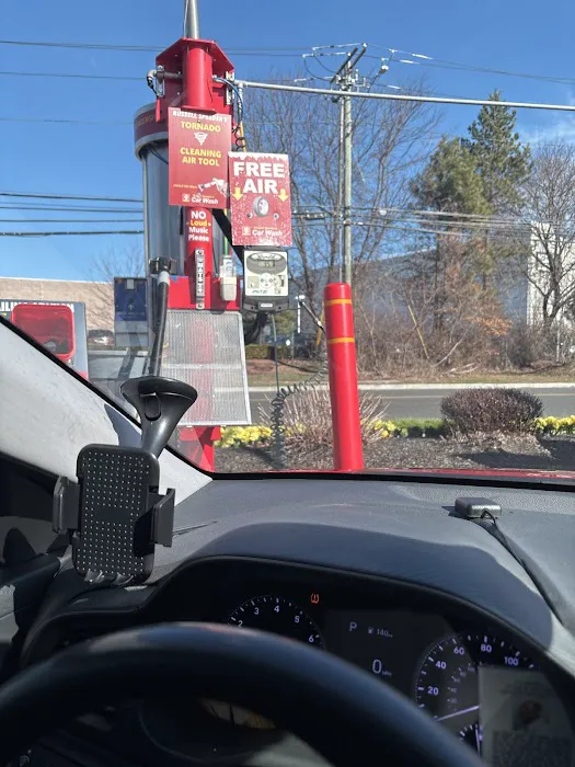Russell Speeder's Car Wash Of Milford 2 0