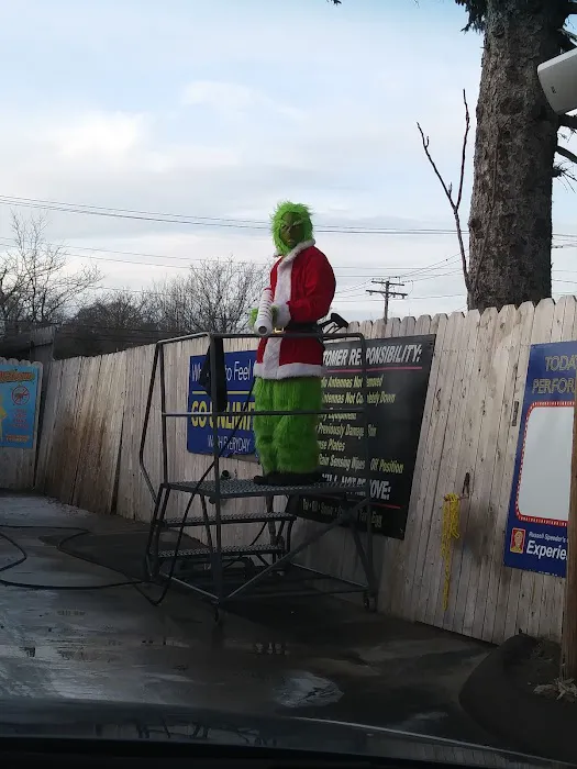 Russell Speeder's Car Wash - Milford 1
