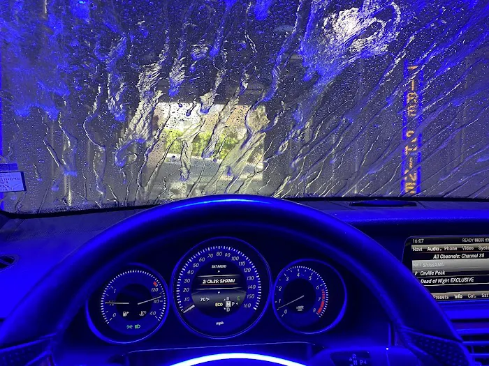 Russell Speeder's Car Wash - Milford 2