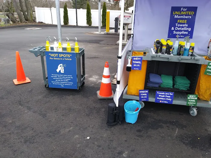 Russell Speeder's Car Wash - Milford 7
