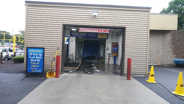Golden Nozzle Car Wash 9