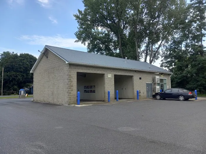 Rusty's Car Wash 6