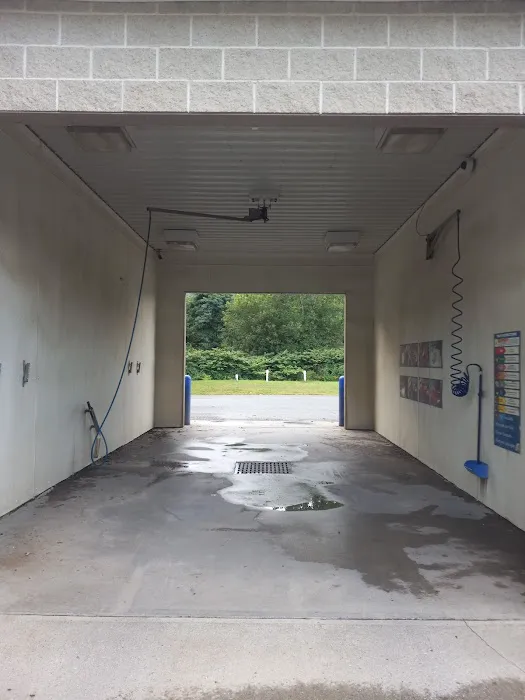 Rusty's Car Wash 7