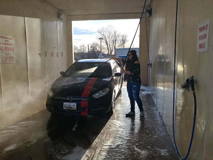 Bud's Car Wash 7