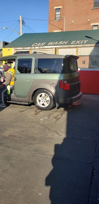 Roberto Carwash 4
