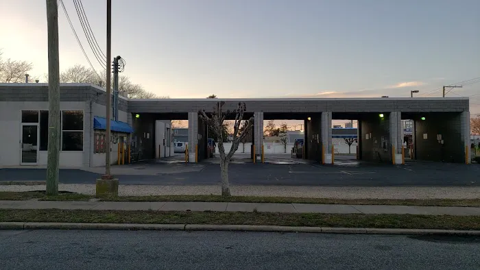 T & A Car Wash Plaza 1