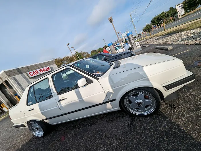 T & A Car Wash Plaza 6