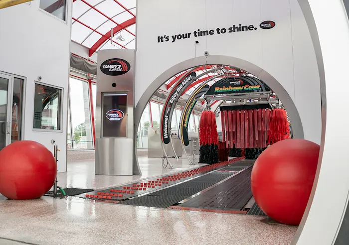 Tommy's Express® Car Wash 7