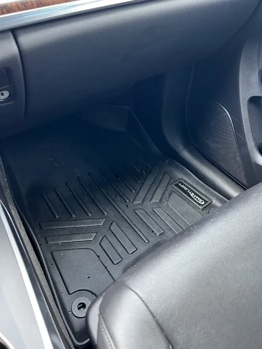 Fresh & Clean Detailing LLC 0