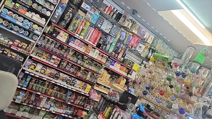Smoke Shop Sunoco 8
