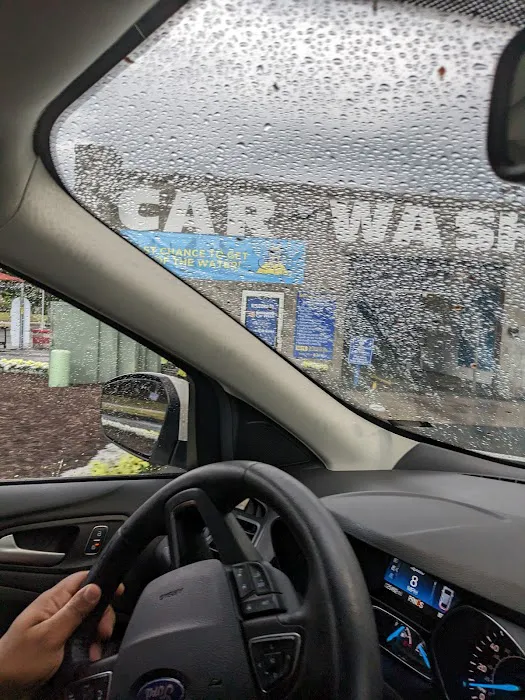 Russell Speeder's Car Wash 1