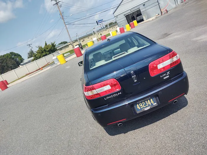 Race Track Car Wash 1